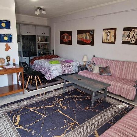 شقة House Of Arts Pélla المظهر الخارجي الصورة