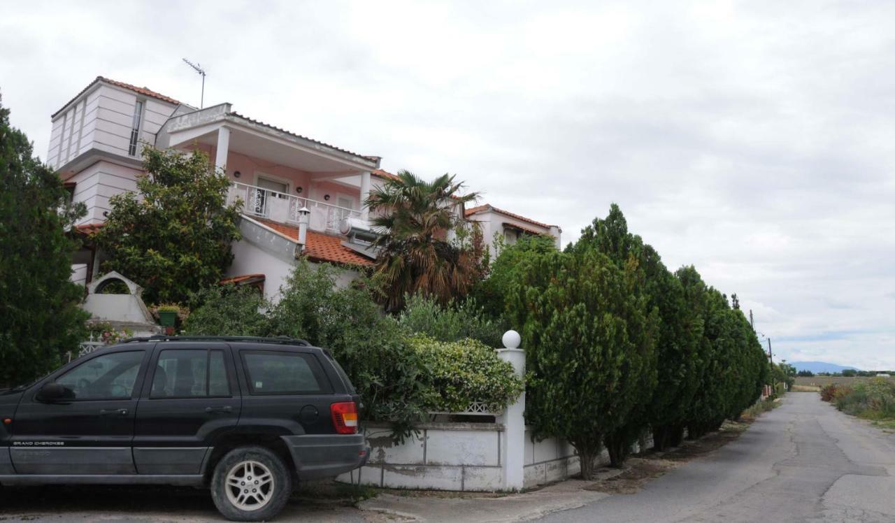 شقة House Of Arts Pélla المظهر الخارجي الصورة
