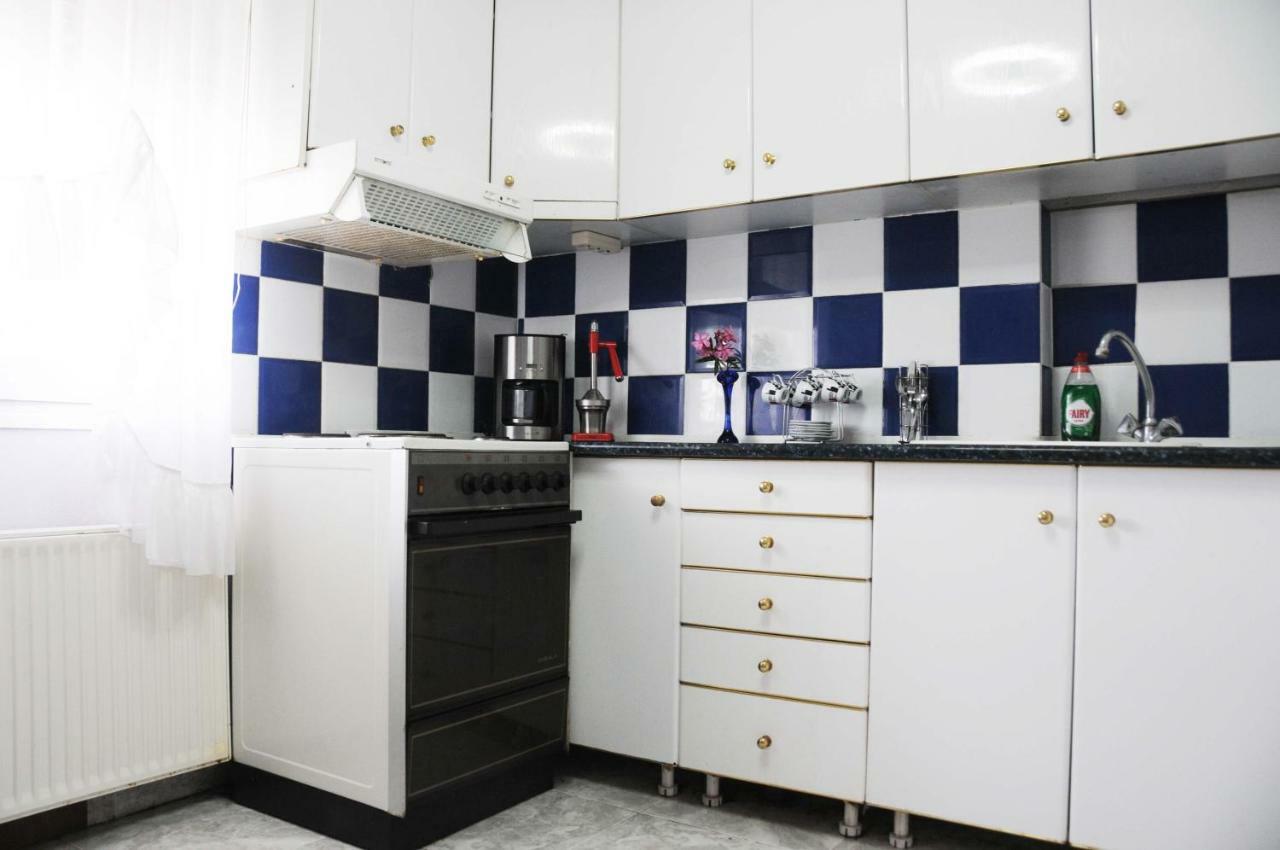 شقة House Of Arts Pélla المظهر الخارجي الصورة